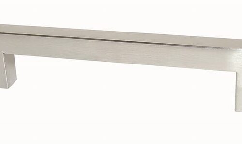B002 Greep NORMA Vierkant 15x15 afst.160mm RVS Greep keukenkast 160mm NORMA: U-greep van RVS met vierkante staaf 15 × 15 mm