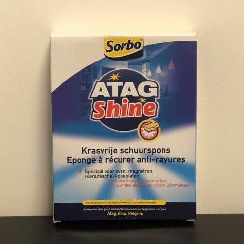 Sorbo ATAG Shine krasvrije schuurspons in de verpakking, met de tekst speciaal voor oven, magnetron en keramische kookplaten